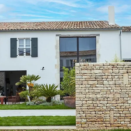 Maisons 322 - La Flamboyante Maison d'hôtes Le Bois-Plage-en-Ré