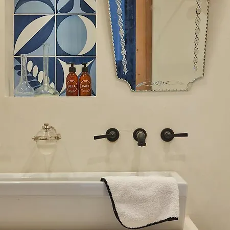 Guest house Maisons 322 - Maison La Flamboyante