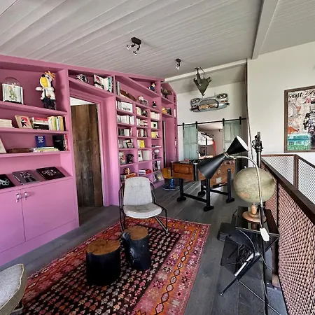 Maisons 322 - La Flamboyante Maison d'hôtes Le Bois-Plage-en-Ré